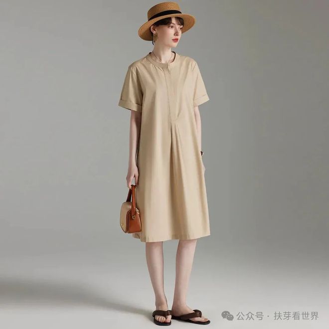 这样穿做时髦精致妈妈！凯发K8国际娱乐母亲节(图4)